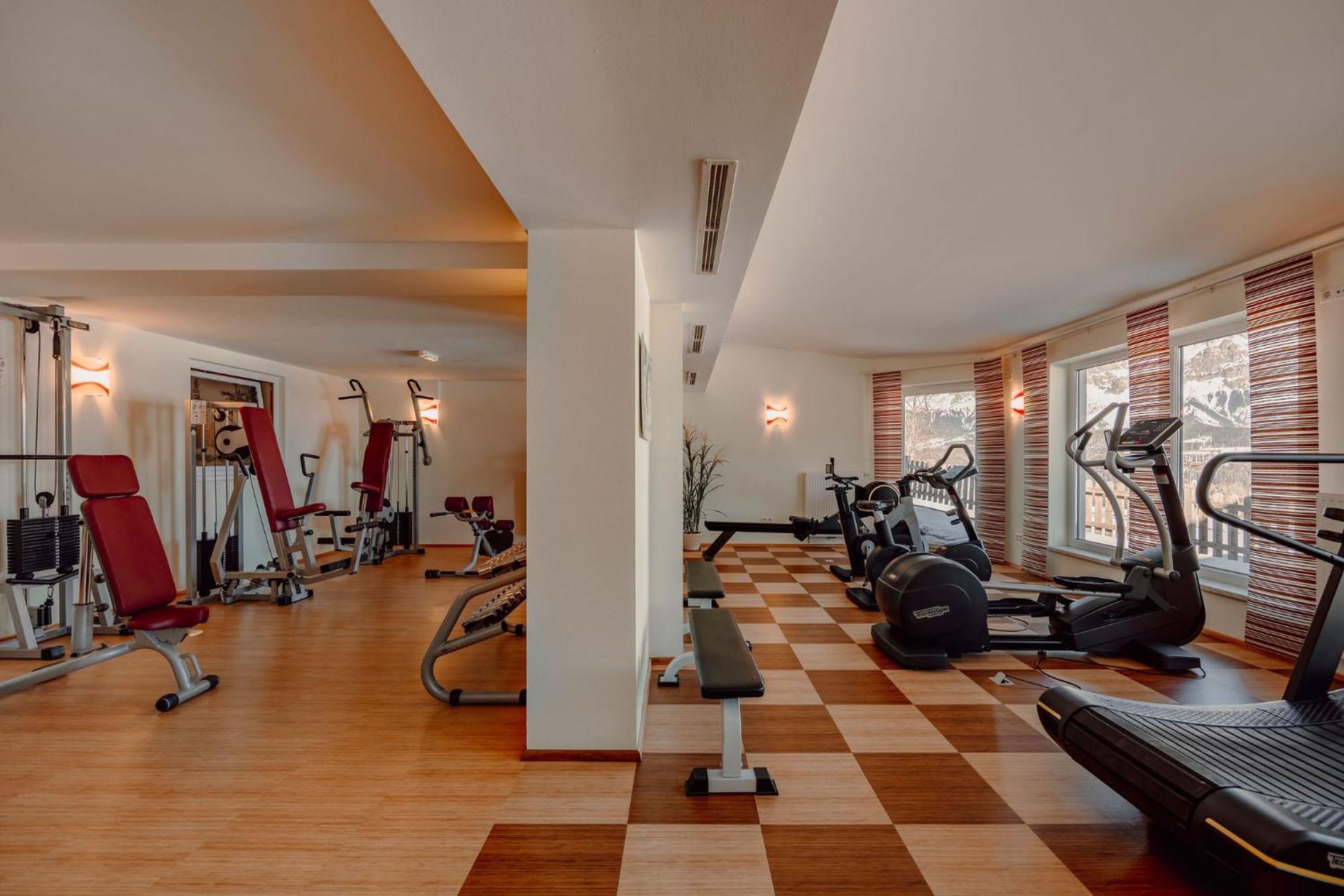 Hotel Waldfrieden Schladming Dış mekan fotoğraf